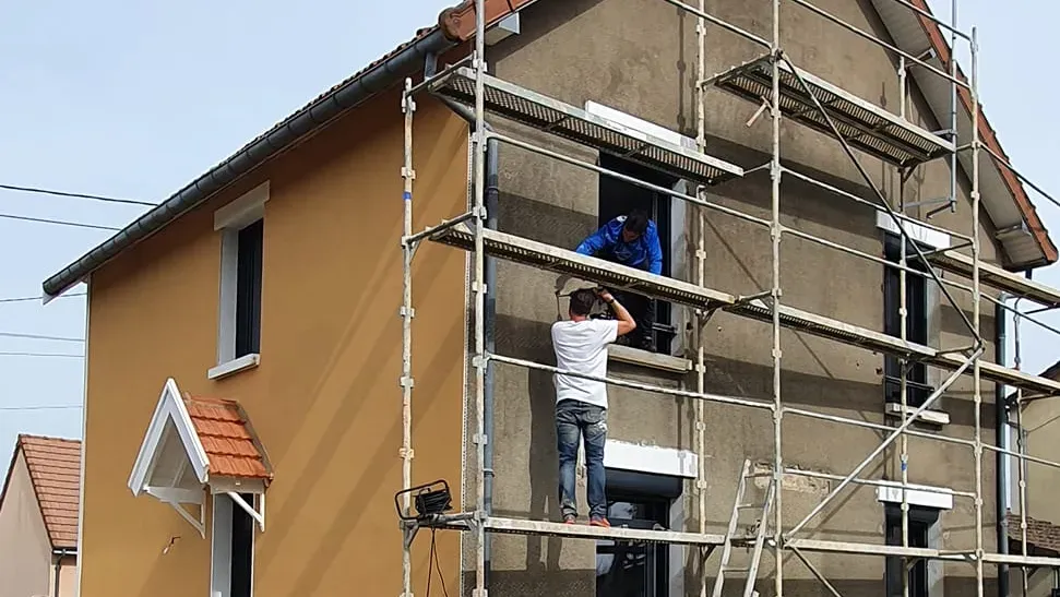 Ravalement de façade près de La Flèche
